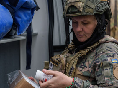 Мати чотирьох дітей виконує 12-кілометрові евакуації: як бойова медикиня «Скіфа» рятує поранених  