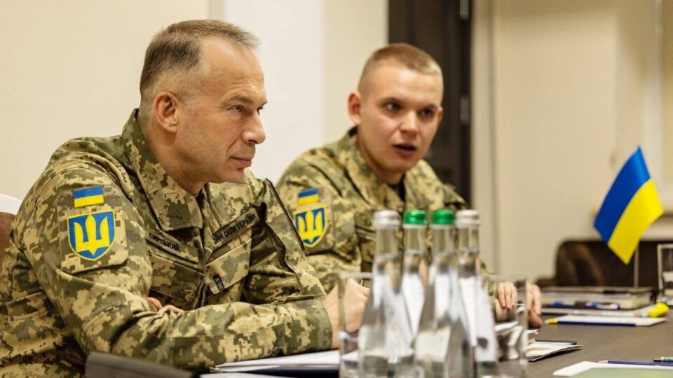 «Зміцнення повітряного щита»: Олександр Сирський і Карстен Броєр говорили про протидію ударам рф  