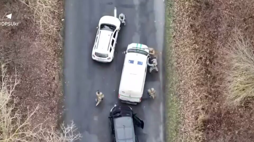 На Закарпатті ухилянт вирішив скористатись послугами інкасаторів  