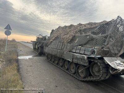 «Під щільним вогнем»: танкісти 5-ї бригади героїчно евакуювали пошкоджений Leopard 1A5  
