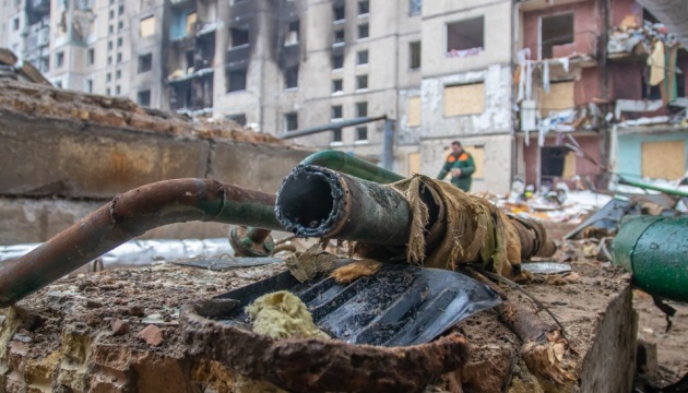 «Понівечена інфраструктура та поранена жінка»: ворог атакував три райони Дніпропетровщини  