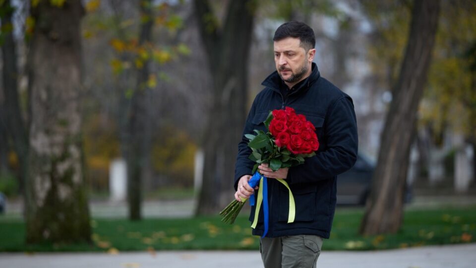У Запоріжжі Президент ушанував пам’ять полеглих героїв  