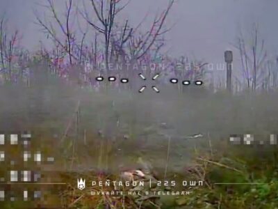 Pentagon показав бойову роботу випускників своєї школи пілотів  
