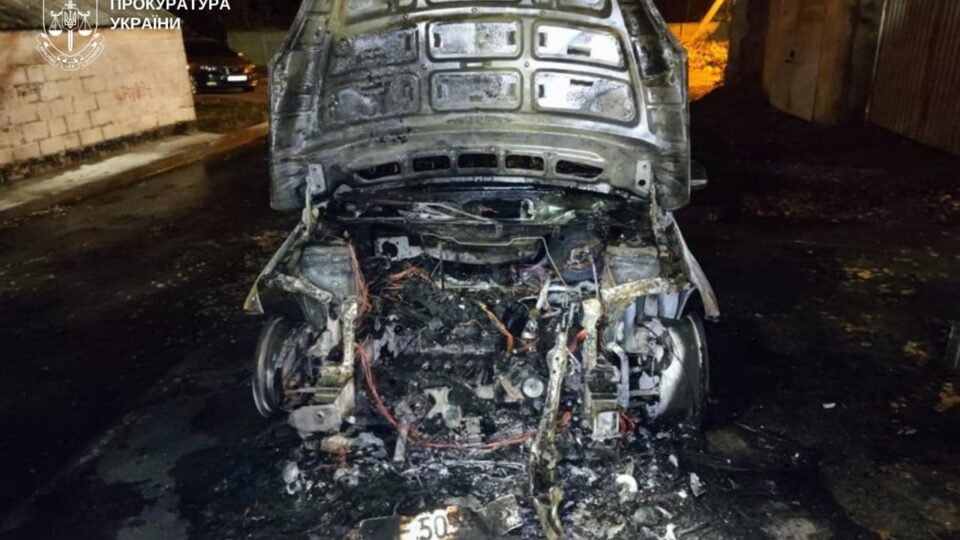 Затримано мешканця Дніпра, який підпалював авто на замовлення  
