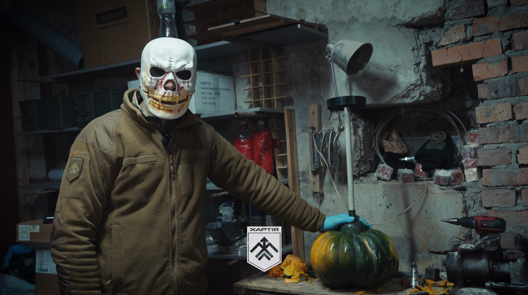 Вибуховий гарбуз для окупантів від бригади "Хартія" / скриншот з відео 13 ОБрОП НГУ "Хартія"