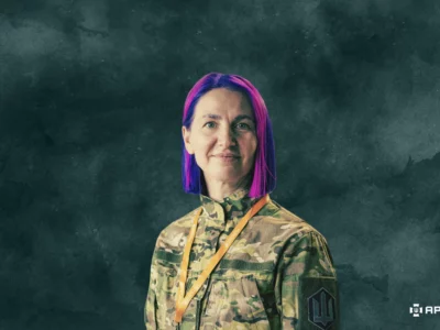 «Я надягала кілька рукавичок — і надавала допомогу полоненим із ВІЛ» — бойова медикиня Олена Риж  