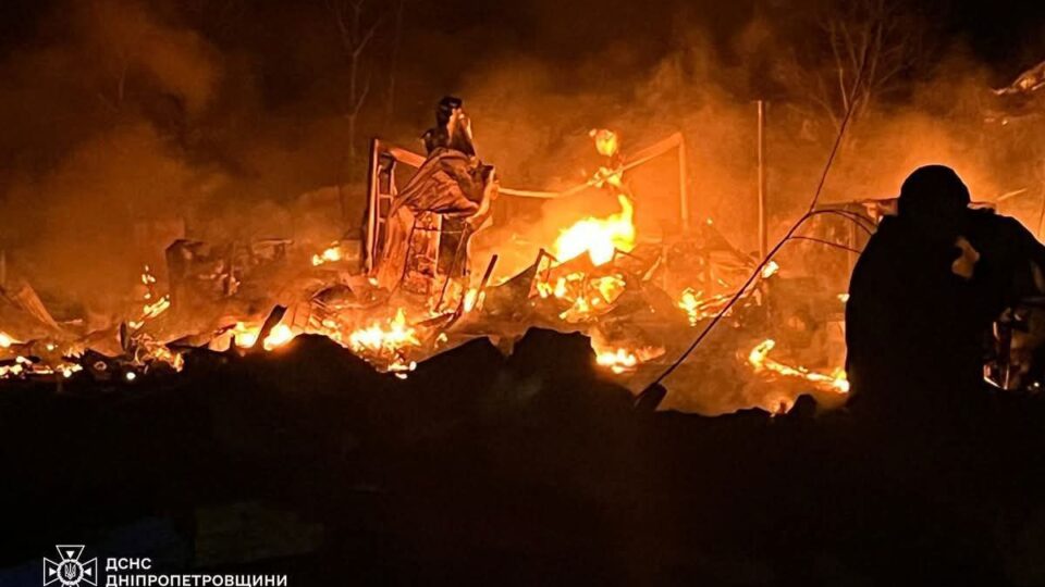 Двоє дітей загинули від ворожого удару по Дніпропетровщині  