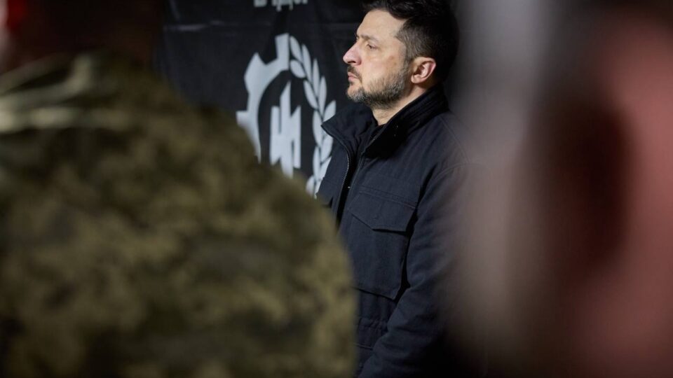 «Ми стаємо технологічною армією»: Президент обговорив із «Рубежем» виробництво НРК і бомберів  