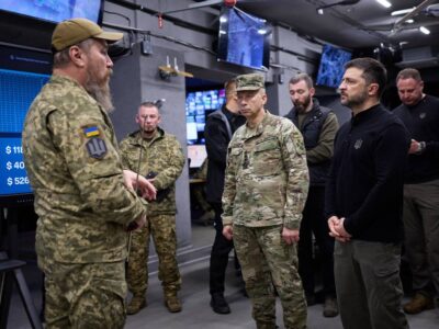 Володимир Зеленський заслухав доповідь щодо стратегії розвитку Сил безпілотних систем  