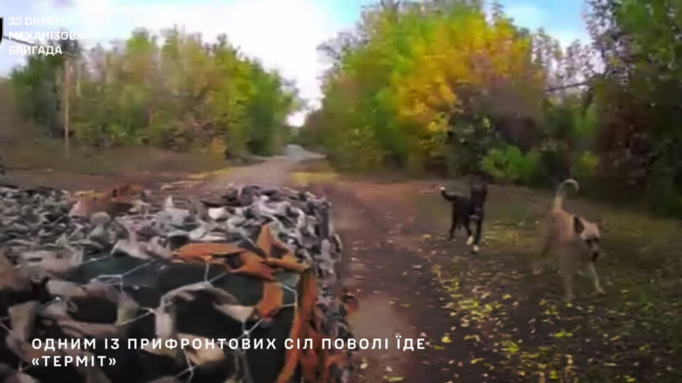 «Терміт» з характером: наземний дрон 33-ї бригади доставив понад 2,5 тонни боєприпасів за місяць  