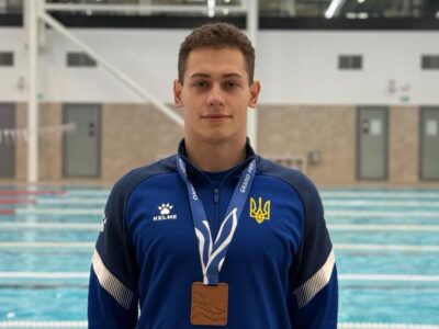 Армієць Максим Овчінніков став бронзовий призер міжнародних змагань з плавання  