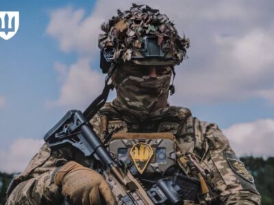 Денис Шмигаль привітав десантників з їхнім професійним святом  