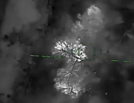 «Бачимо навіть у темряві»: нічні бомбери ССО «чистять» підступи до Покровська  