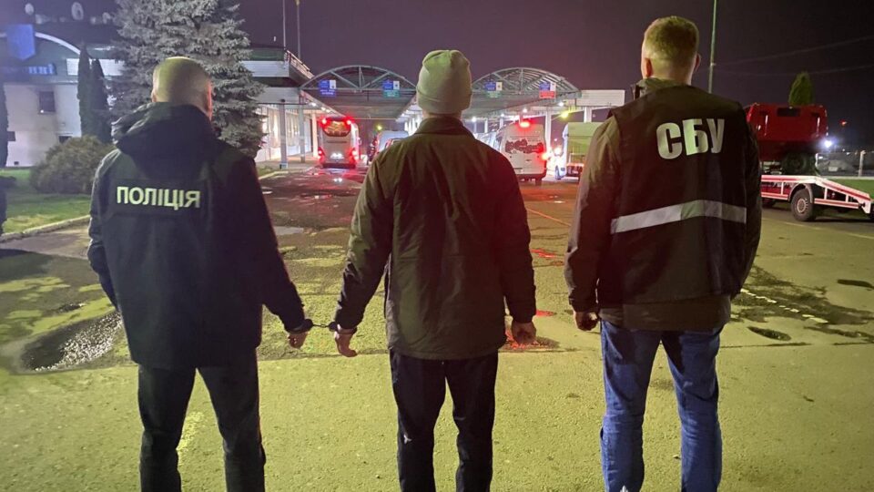 «Біженець» із контрактом Міноборони рф: Литва видала Україні бойовика, що воював проти ЗСУ  