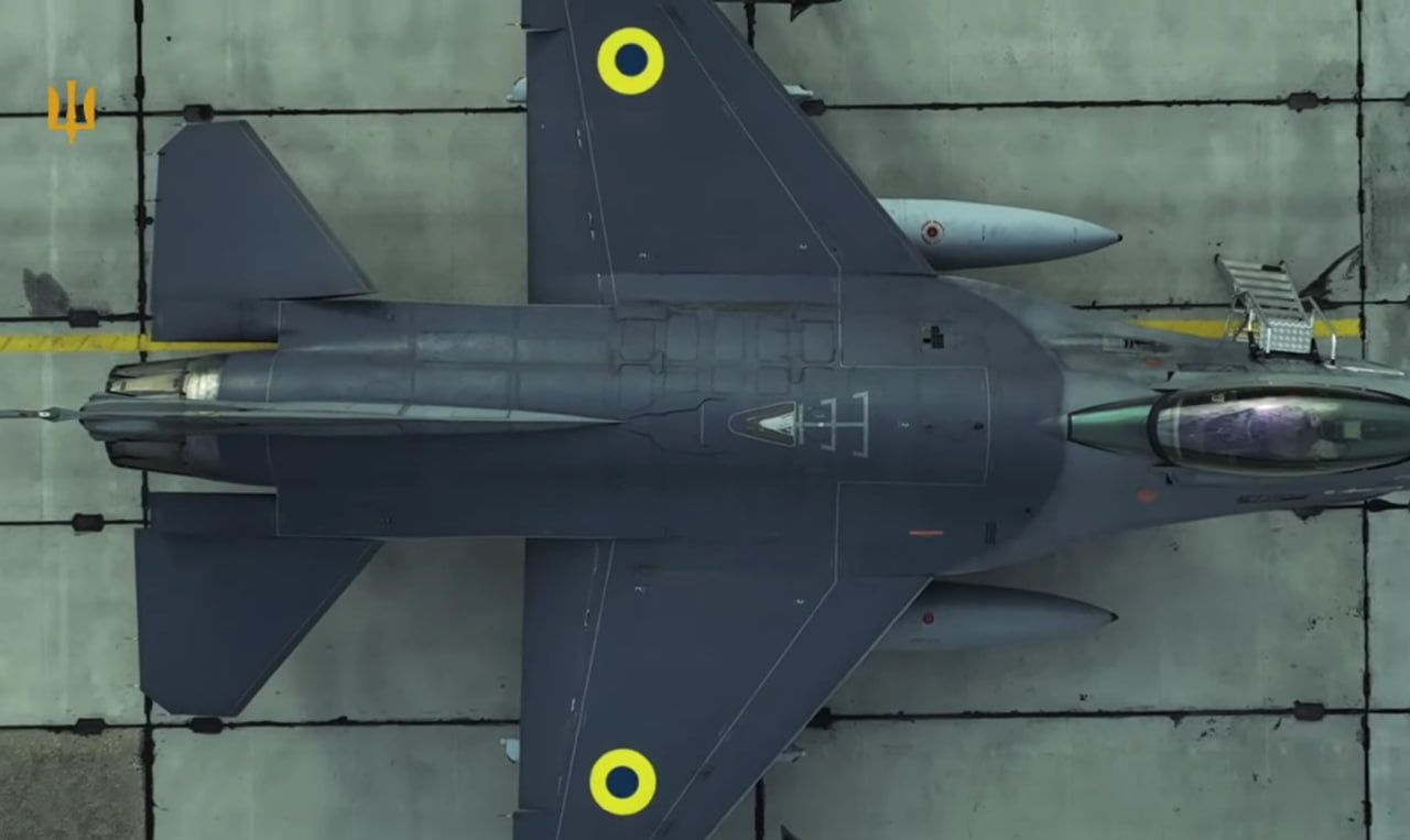 «Ми не просимо відпочинку — просимо ракети»: як техніки F-16 тримають бойовий ритм під обстрілами