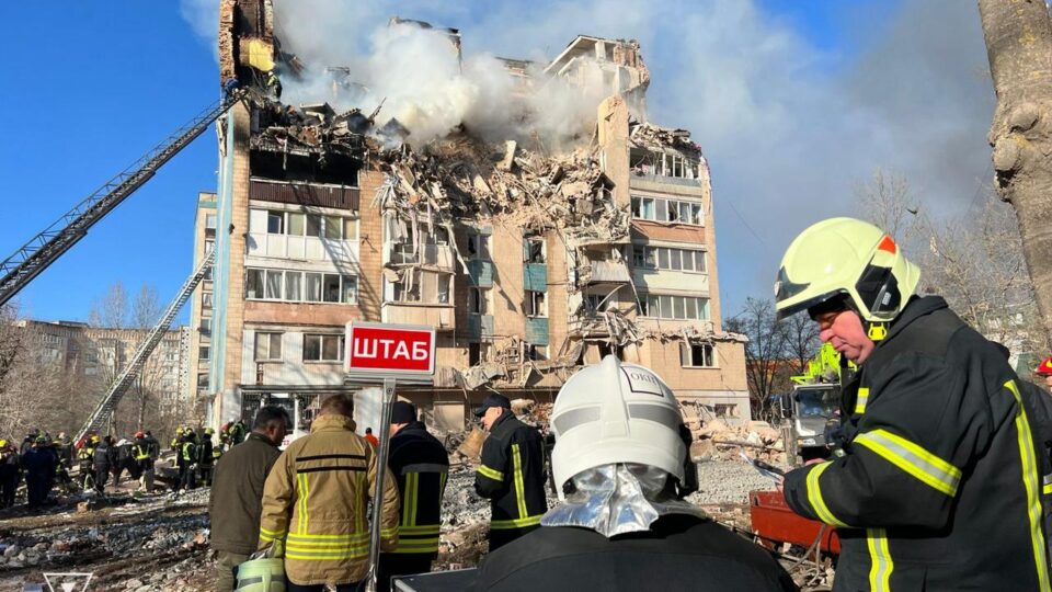 19 загиблих і 66 поранених: ДСНС повідомила оновлені дані після удару рф по Тернополю  