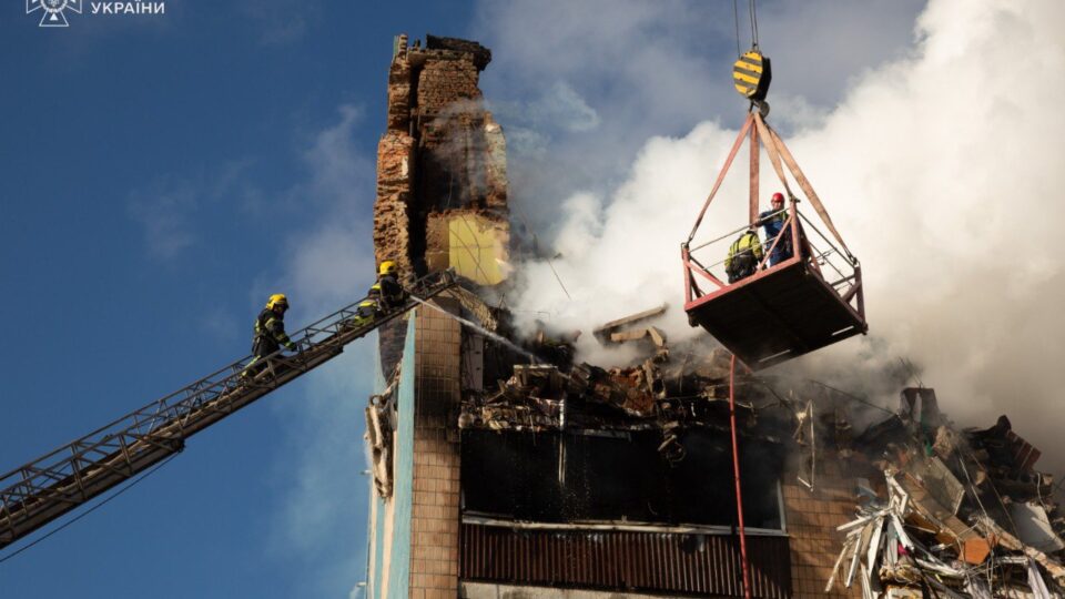 У Тернополі зростає кількість загиблих і постраждалих: надзвичайники повідомили оновлені дані  