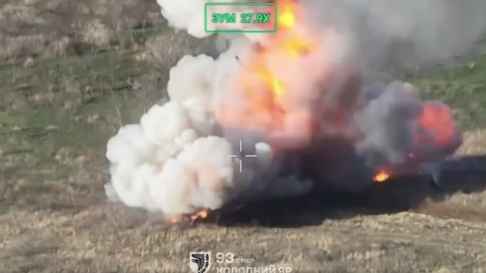 «З туману — у пастку»: технологічна засідка НРК знищила колону окупантів у їхньому тилу  