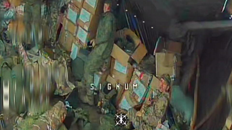 «Де росіяни, там мотлох»: купи сміття допомогли пілотам «Signum» знайти і знищити ворожу «Рубльовку»  