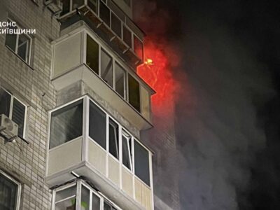 Нічний удар по Вишгороду: БПЛА влучив у багатоповерхівку, 146 мешканців евакуйовано  