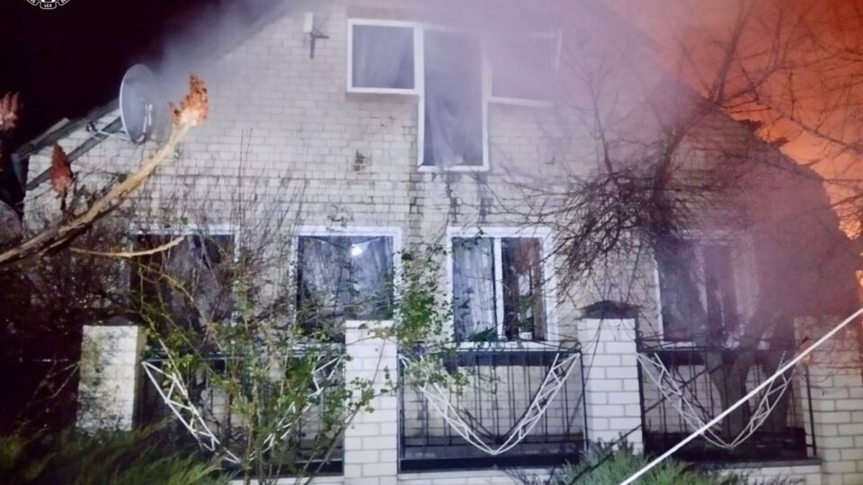 Росіяни вдарили по Харківщині, є постраждалі  