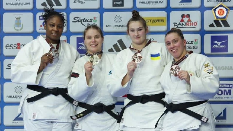 Чотири медалі здобули армійські дзюдоїсти на Континентальному кубку  