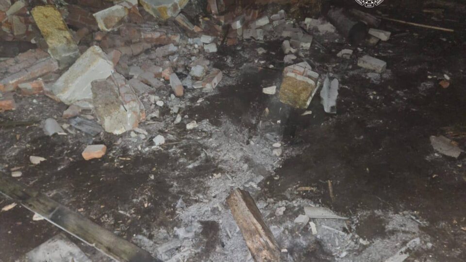 Наслідки ударів рф по Харківщині: пошкоджено храм, адмінбудівлі, поранений підліток  