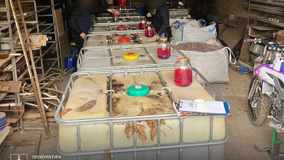 Продавали пальне, призначене для потреб ЗСУ: на Буковині затримали двох військових  