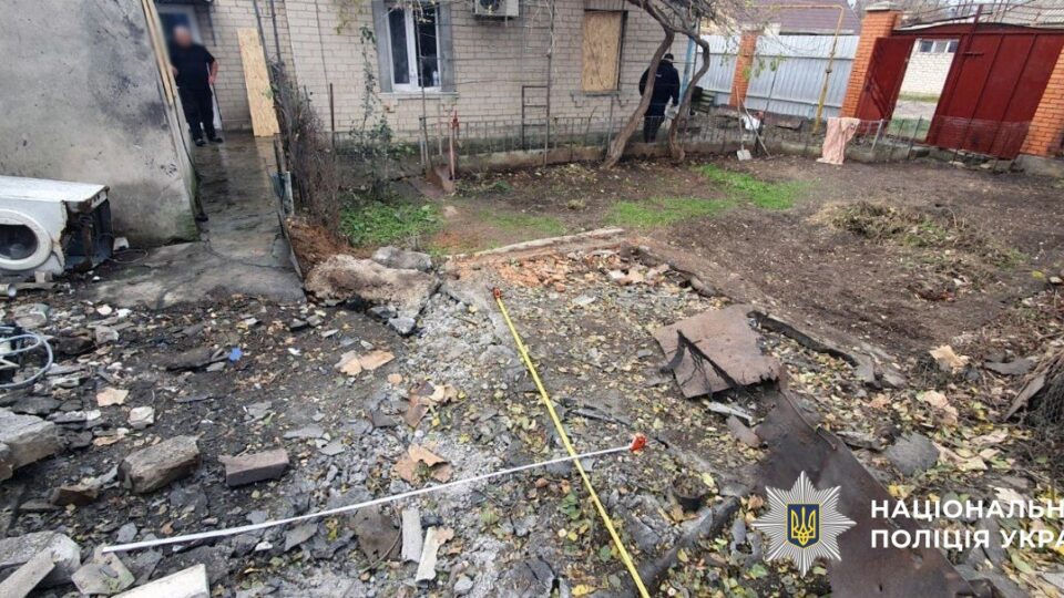 Херсонщина під обстрілами: є загиблий і поранені, пошкоджені будинки  