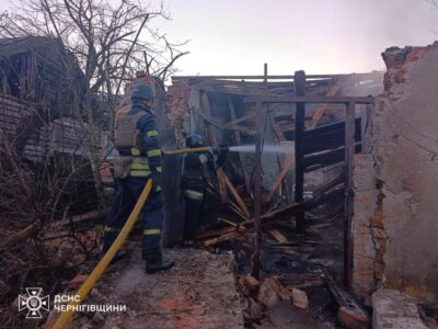 Наслідки обстрілів рф на Чернігівщині: пошкоджені адмінбудівля, енергообʼєкт і будинок культури  