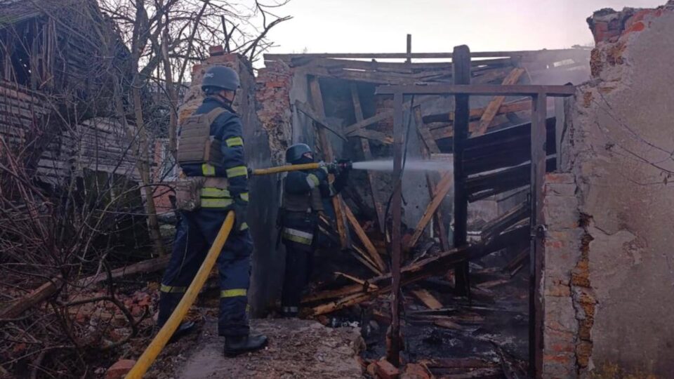 Наслідки обстрілів рф на Чернігівщині: пошкоджені адмінбудівля, енергообʼєкт і будинок культури  