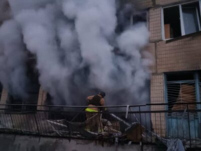 Унаслідок атаки рф у Павлограді виникла пожежа, є постраждалий  