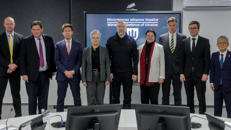 Нові проєкти у сфері ОПК і потреби України: деталі зустрічі Міністра оборони із послами країн G7  