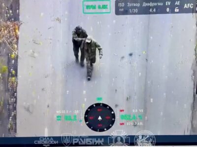 Не витримали тиску — наші бійці одним дроном захопили в полон двох окупантів  