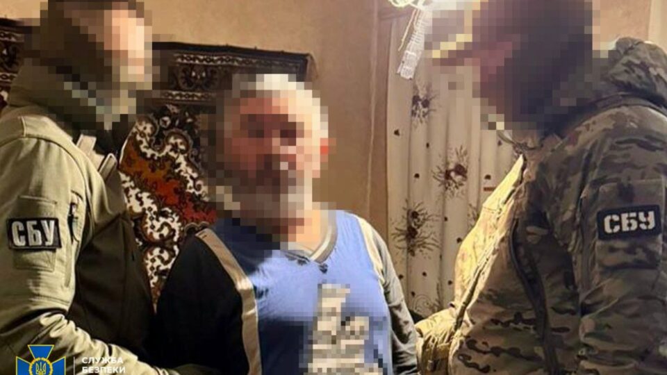 Затримала ворожого інформатора, який допомагав рф готувати прорив на Харківщині  