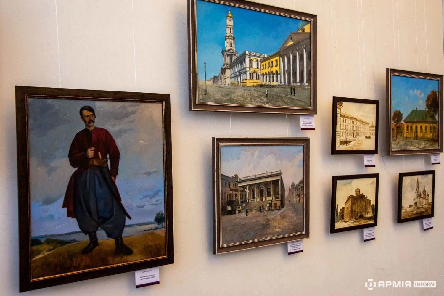 Картини Артема Погрібного під час експонування виставки «Яворницький: на шляху до історії козацтва» у Дніпропетровському національному історичному музеї імені Д. І. Яворницького
