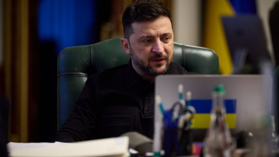 Президент проінформував премʼєр-міністра Нідерландів про потреби України для оборони  