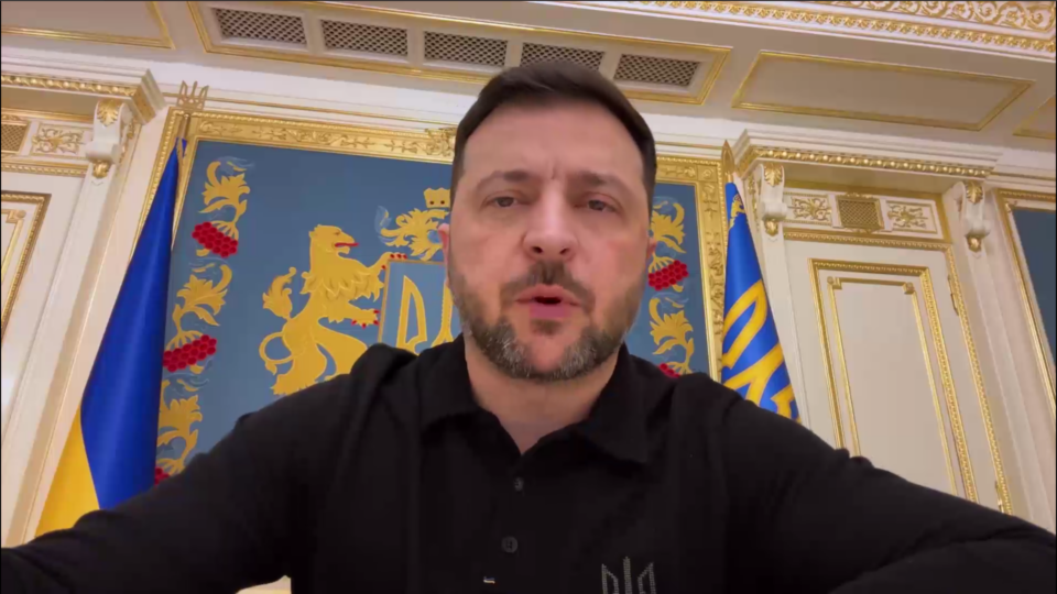 Поповнення бригад людьми має бути переглянуте — Президент  