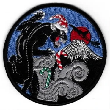 Нашивка «Різдвяна Пантера» із зображенням F-16, що тягне сани Санти