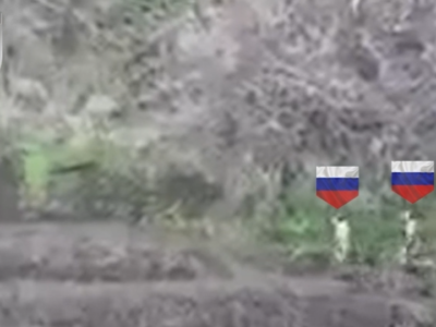 Воїни 42-ї бригади за допомогою дрона захопили полонених й вивели їх під вогнем росіян  