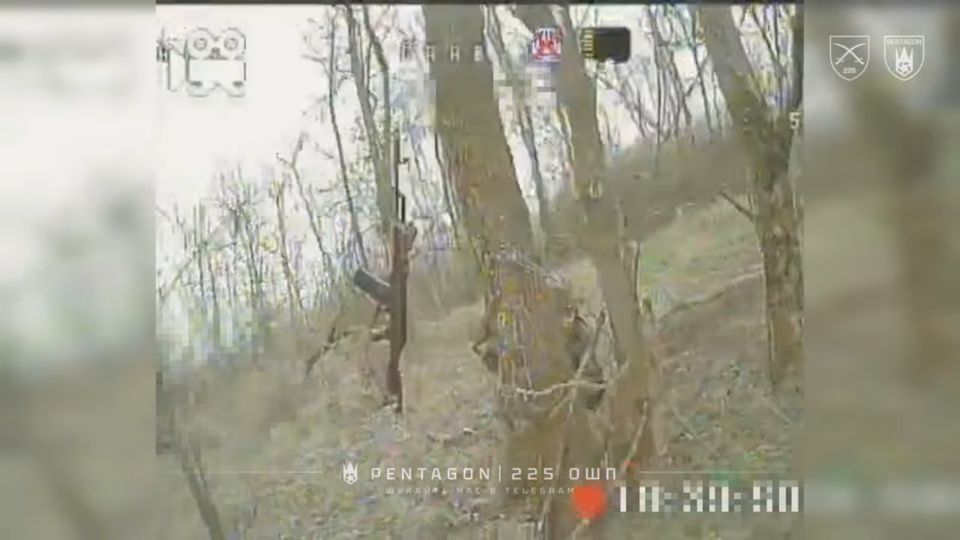 Кинув зброю, але без поваги — на Півдні уразили неввічливого російського штурмовика  