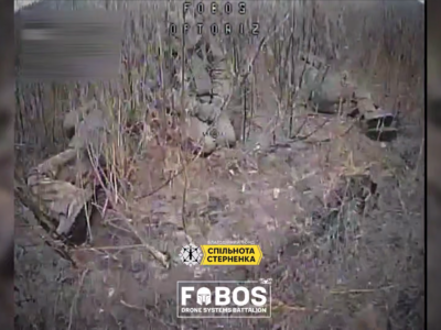 Двоє лежать, один на колінах — на межі Дніпровщини окупанти прийняли смерть у різних позах  