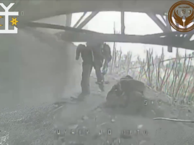 Одного разу під мостом — двійко російських штурмовиків були уражені дроном  