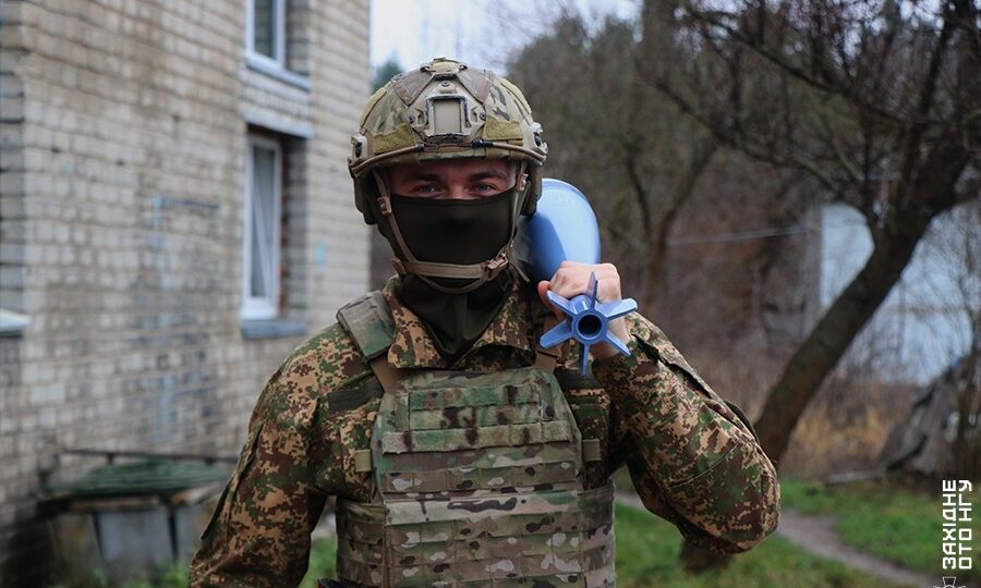 «Хлопці, шуганіть!» — і російська техніка вилетіла в повітря: мінометник «Швед» згадує свій найпотужніший «феєрверк»  