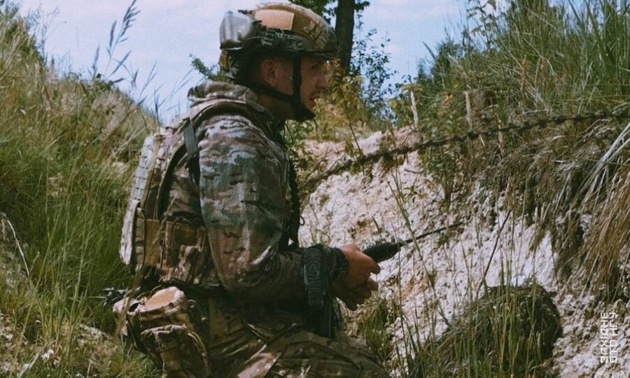 «Сіряк» скінчився — евакуація тривала: як «Артист» тричі виходив по поранених під Покровськом  