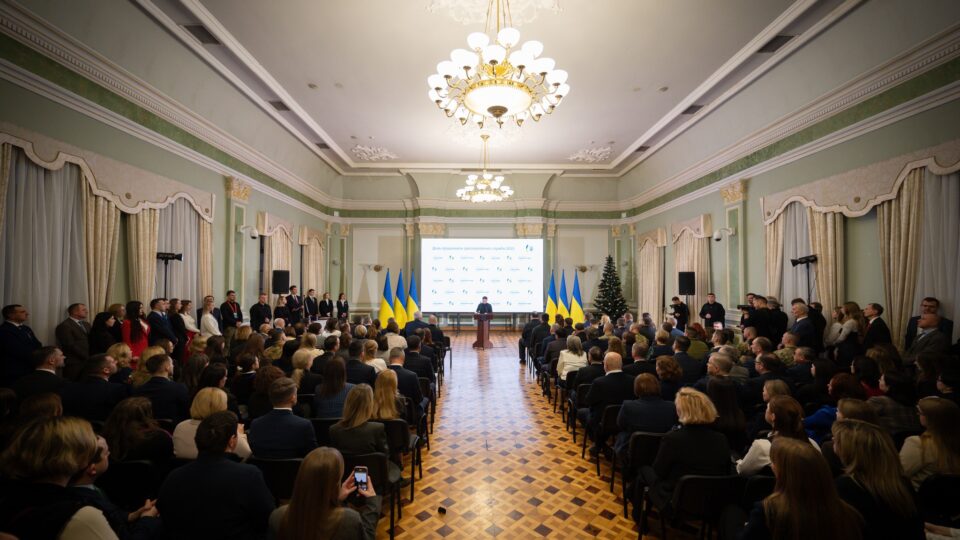 Президент: Треба повністю реалізувати всі документи щодо гарантій безпеки, які вже є  