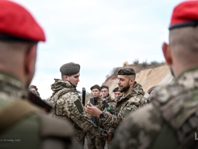 Антидроновий плащ, детектор БПЛА і «Кропива»: як забезпечують піхотинців у 141 ОМБр