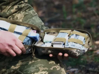 Яким є вміст індивідуальної аптечки військовослужбовця ЗСУ: інфографіка