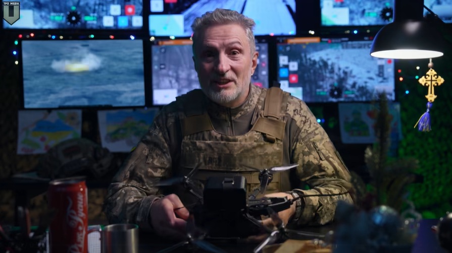 «Подарунки трішки інші та чудеса яскравіші»: Святий Миколай тепер служить у лавах ТрО ЗСУ  