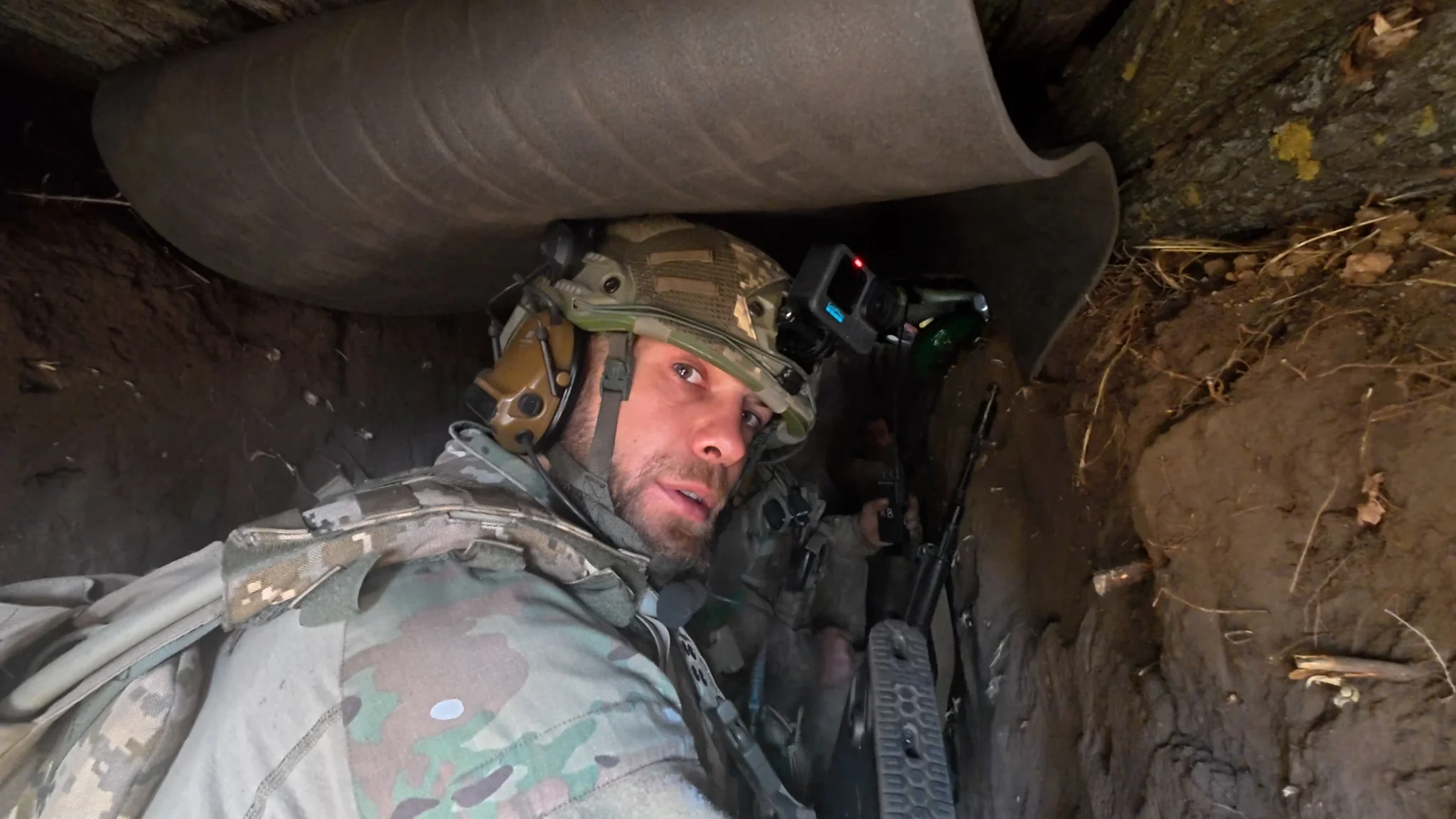 Богдан Шевчук під час роботи на позиціях